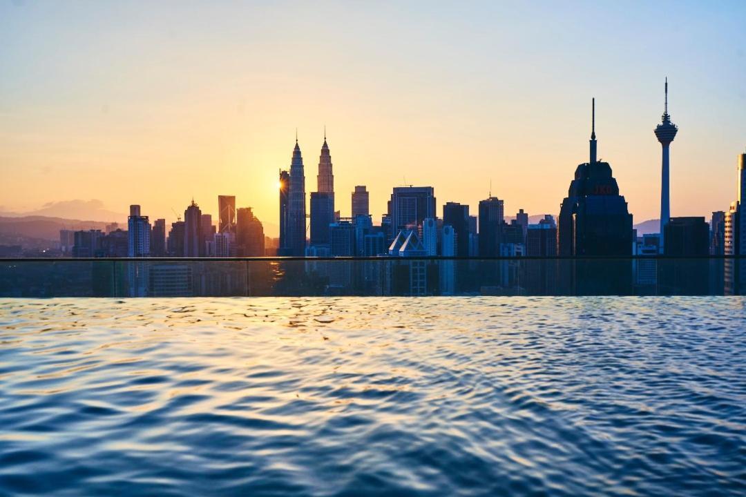 Regalia Suites Infinity Pool Kuala Lumpur Eksteriør bilde